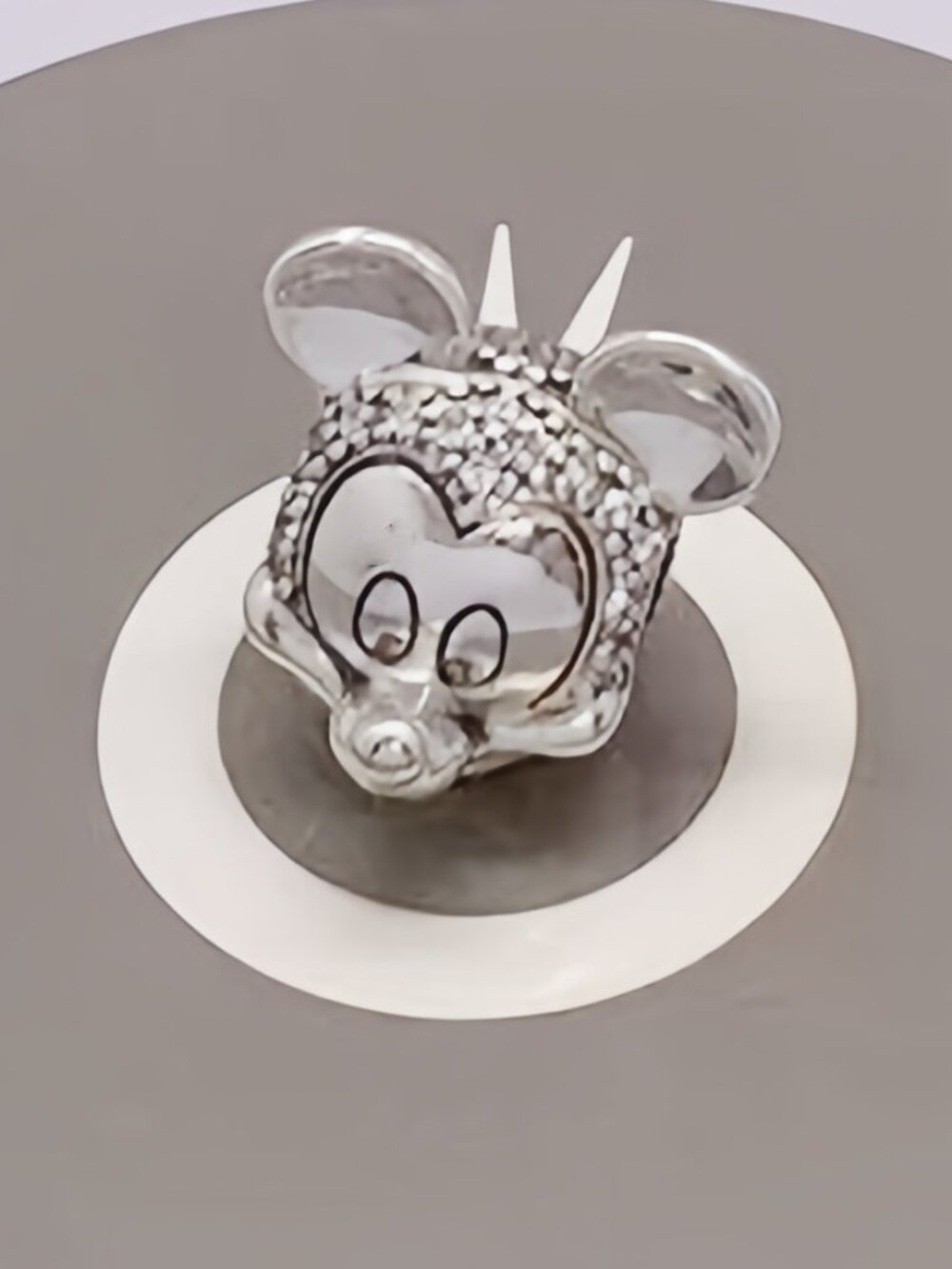 Pandora Disney Mickey Mouse Pavé Clip Charm